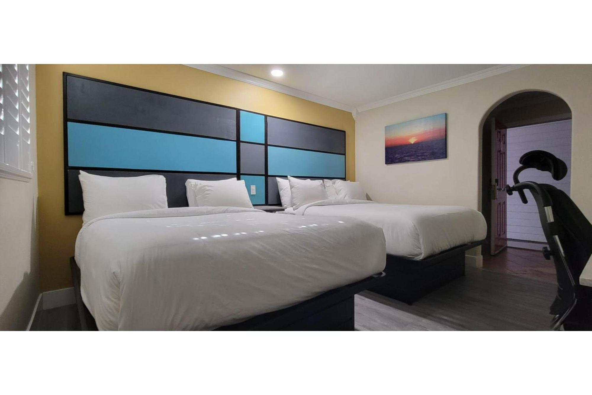 Hotel Avenida Victorville I 15 Екстер'єр фото