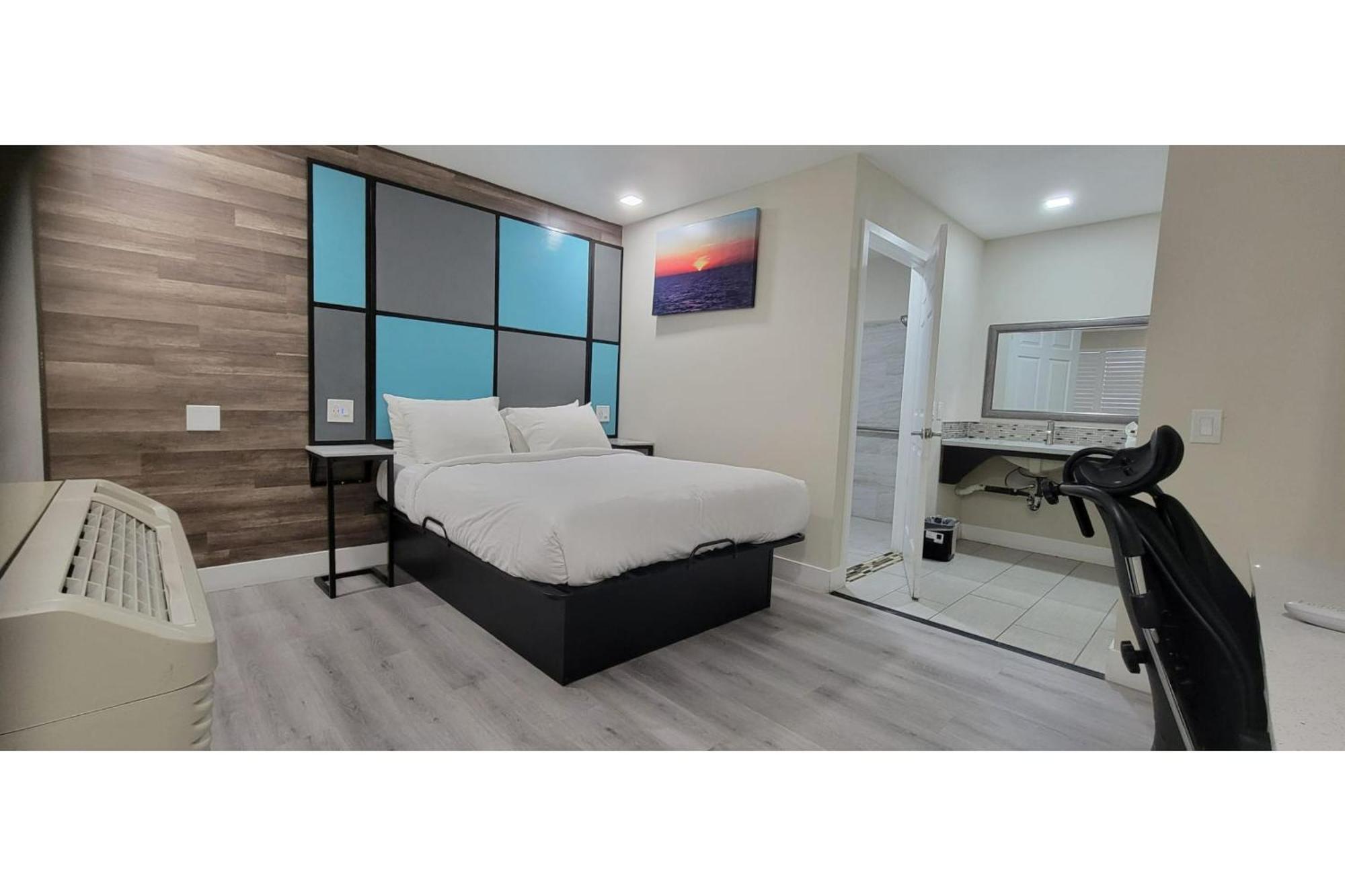Hotel Avenida Victorville I 15 Екстер'єр фото