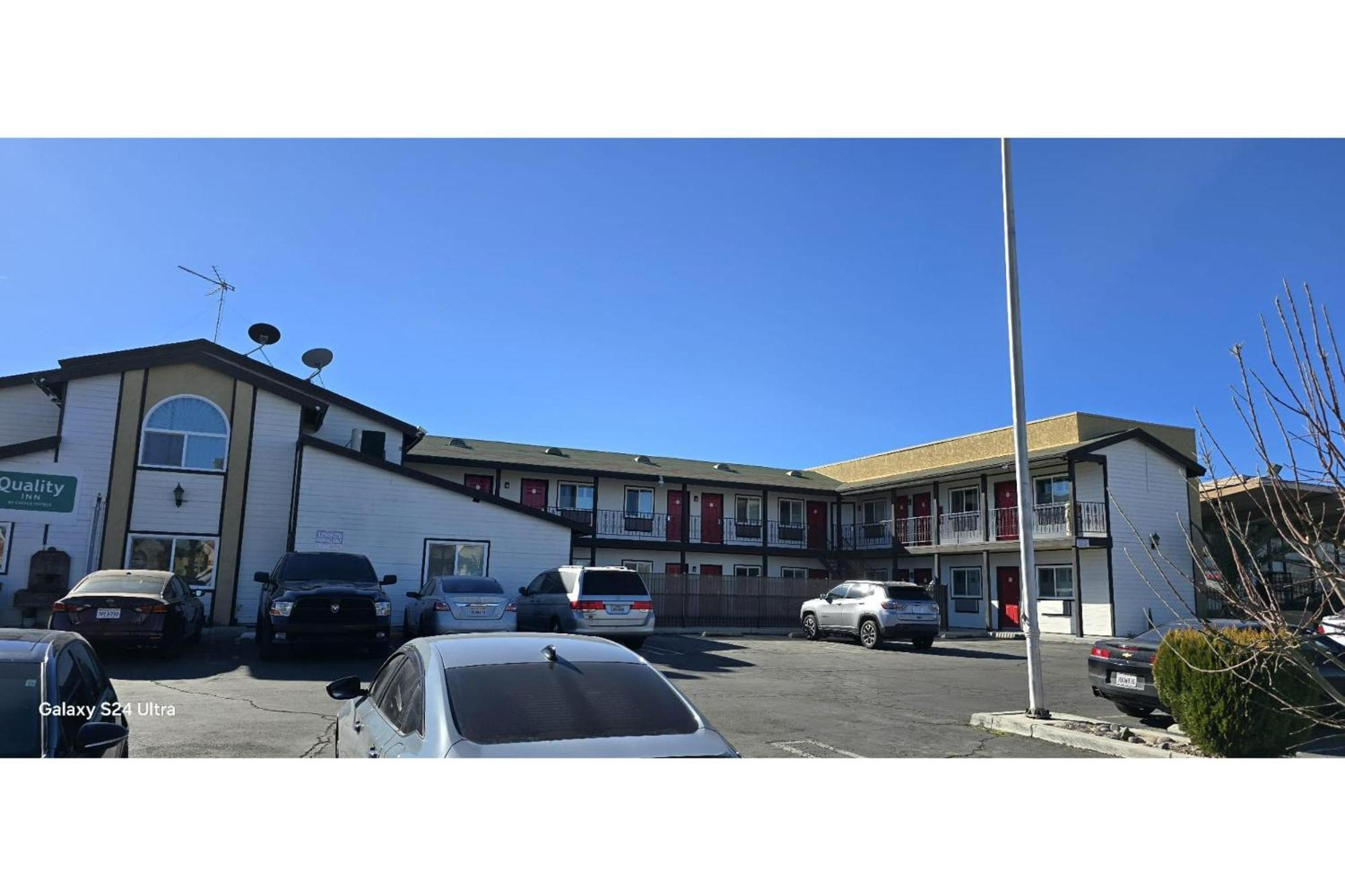 Hotel Avenida Victorville I 15 Екстер'єр фото